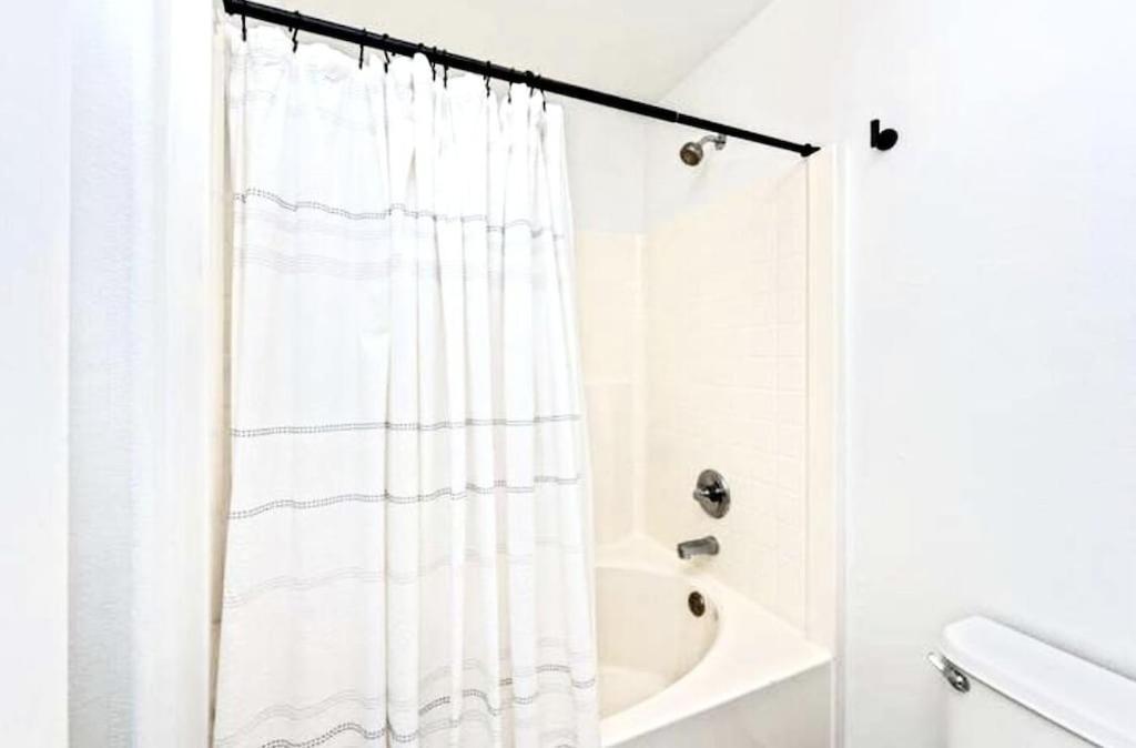 New! Close To Beach, Cozy, New Beds & Family Friendly Navarre Luaran gambar