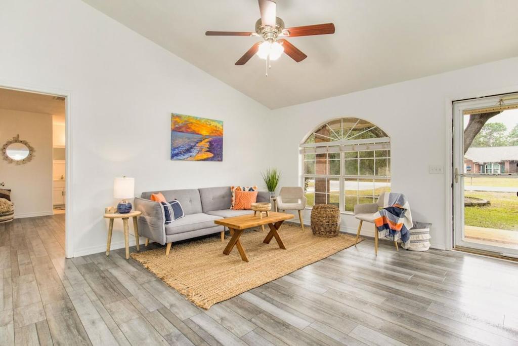 New! Close To Beach, Cozy, New Beds & Family Friendly Navarre Luaran gambar