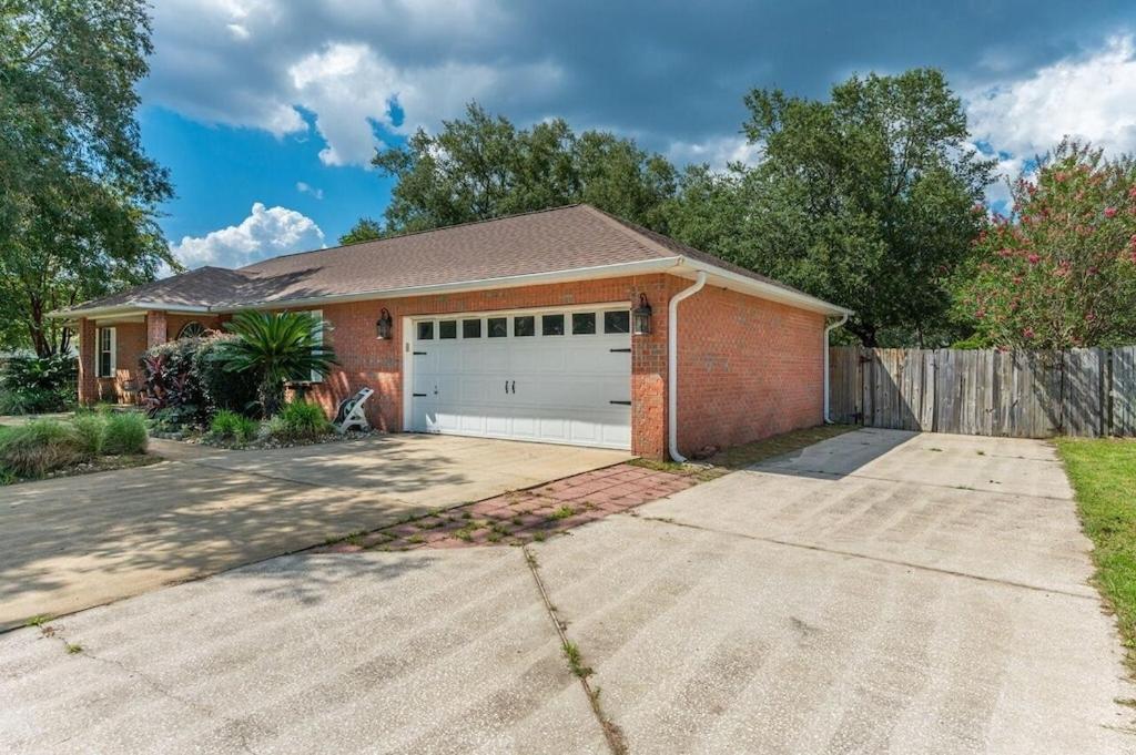 New! Close To Beach, Cozy, New Beds & Family Friendly Navarre Luaran gambar