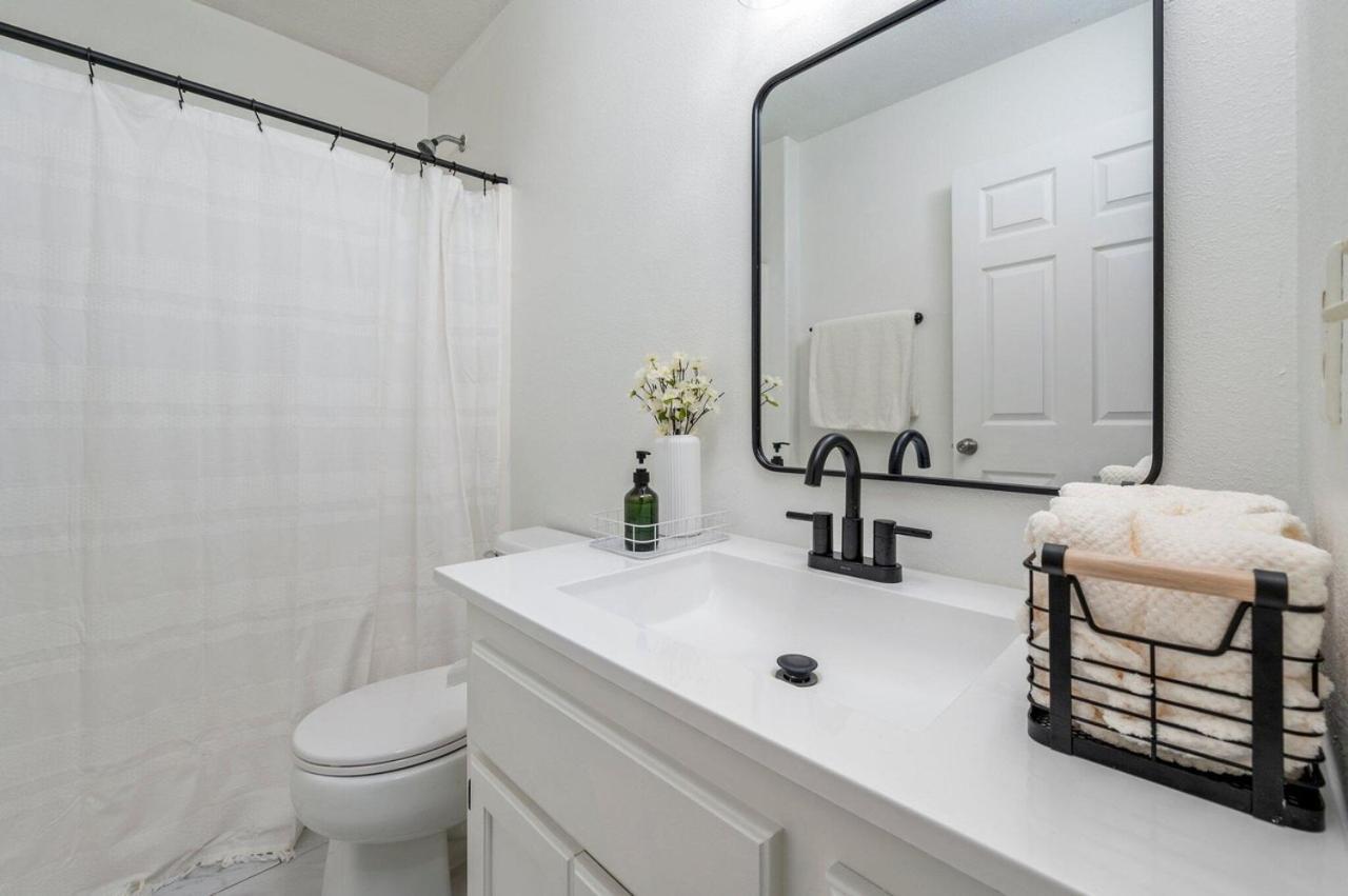 New! Close To Beach, Cozy, New Beds & Family Friendly Navarre Luaran gambar